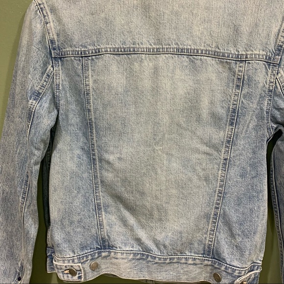 GAP 1969 Light Wash Denim Jacket - Picture 12 of 12